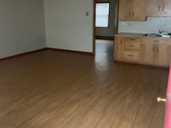 114 W Washington, 114 W Washington St #3, Waynetown, IN 47990