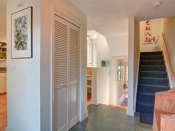 4th image of 25 Sea Breeze Ln #25