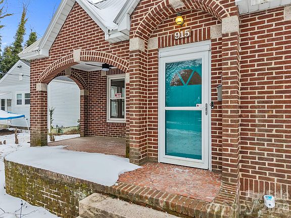 3rd image of 915 Lincolnton Rd