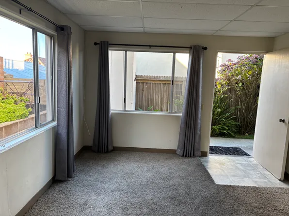 214 5th St APT A, Pacific Grove, CA 93950