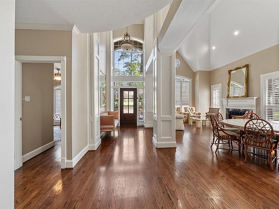 4th image of 22 Royal Dalton Cir