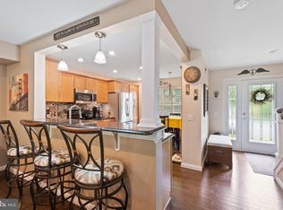 105 Brent Ct #105, West Deptford, NJ 08086