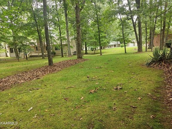 5th image of 136 Snead Dr