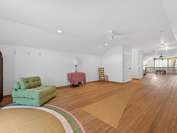 32nd image of 181 Bynum