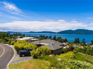3010 Georgia Pl, Anacortes, WA 98221