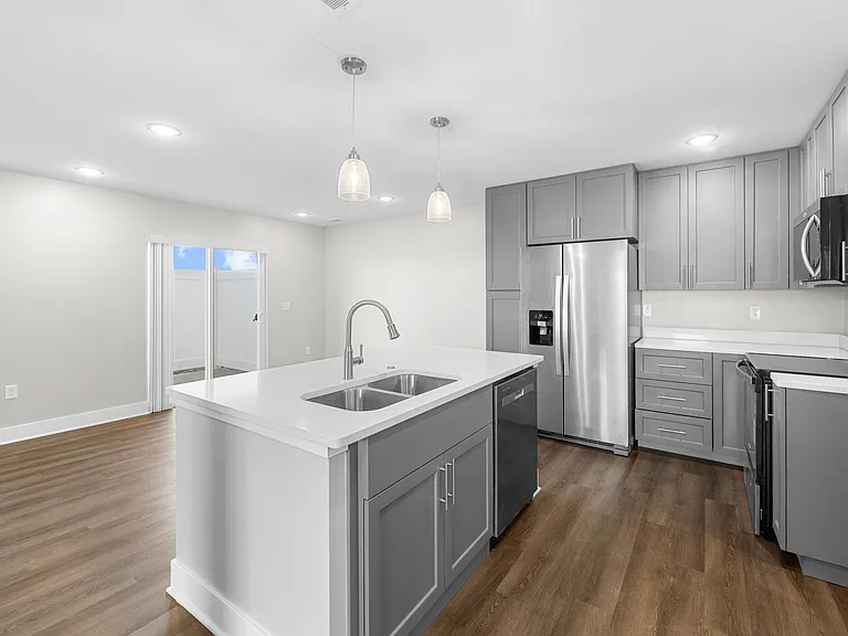 2707 Amelia Ln — Photo 10