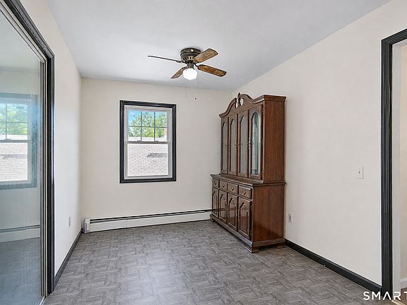 5th image of 8 Davis Street