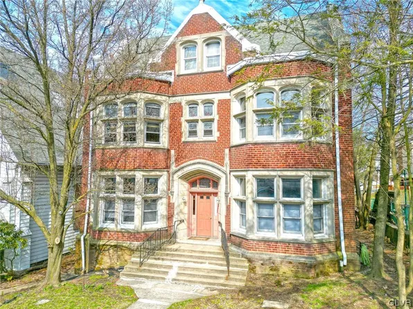 231 2nd St, Coaldale, PA 18218