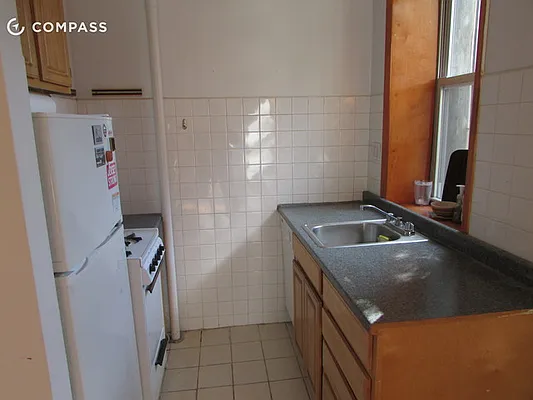 Rented by Compass | media 12