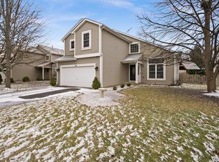 420 Big Cloud Pass, Lake In The Hills, IL 60156