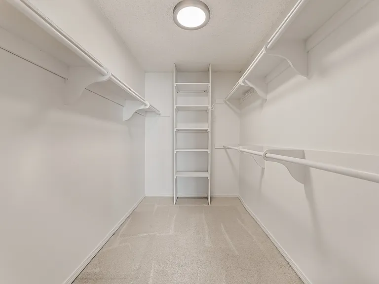 1340 S Beverly Glen Blvd #202 — Photo 15