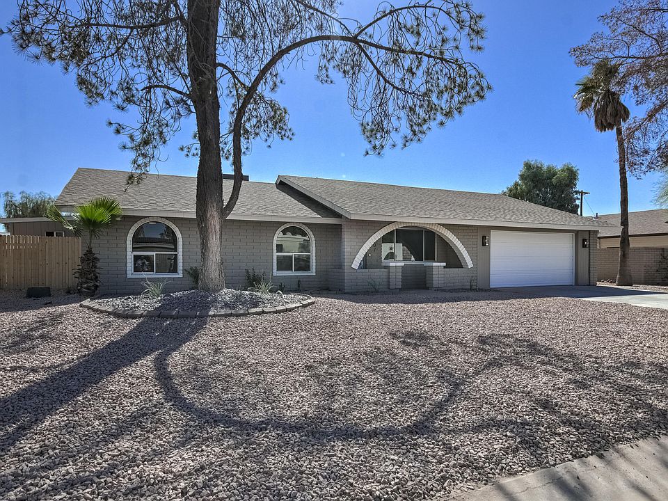 1st image of 1207 E Delano Dr