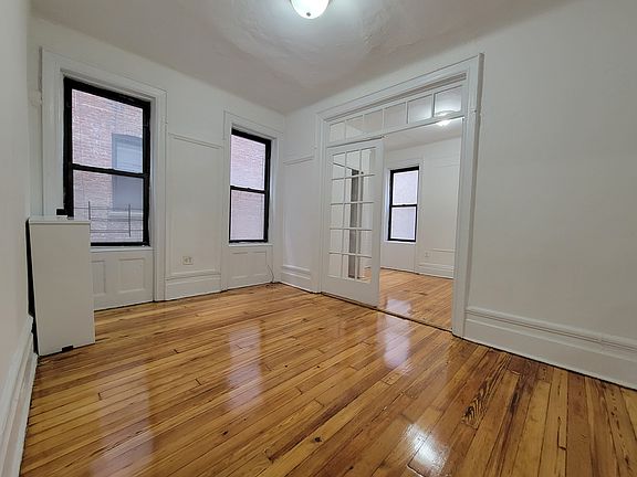 5th image of 3147 Broadway #B4