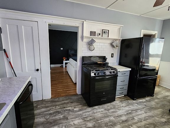 3rd image of 14 Union St