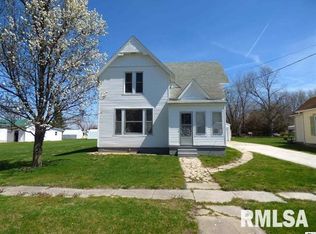 313 N Vermont St, Camp Point, IL 62320