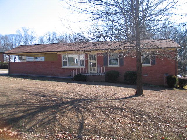 1st image of 230 Bright Ave
