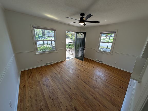 4th image of 1101 Onslow St #A