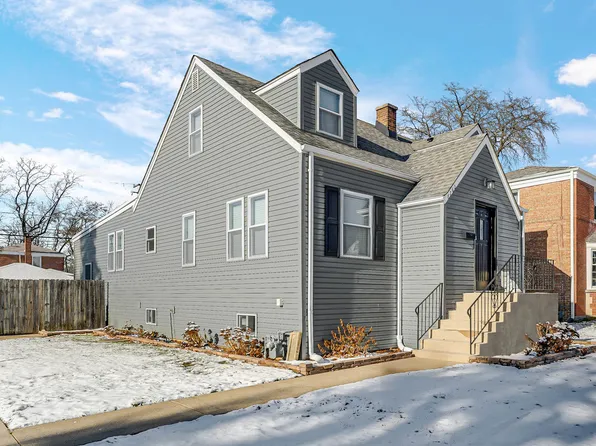 8760 S Sacramento Ave, Evergreen Park, IL 60805