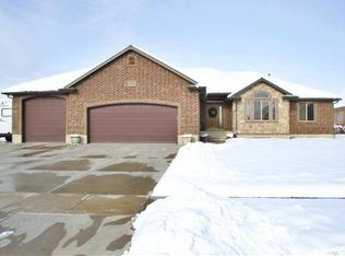 2398 W 3425 N, Farr West, UT 84404