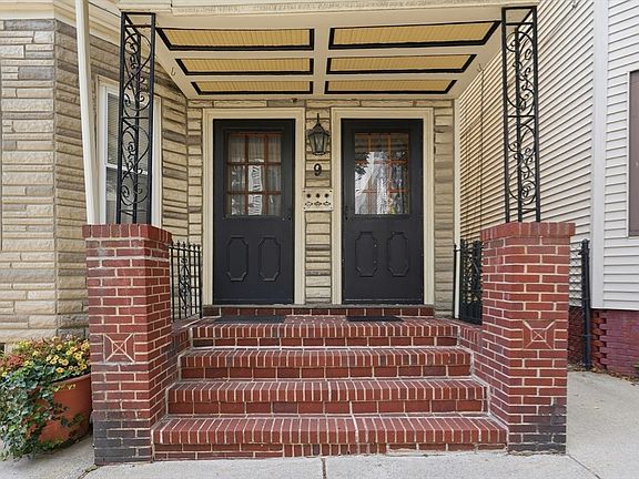 2nd image of 9 Hatch St #2