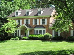 20 Godwin Ln, Saint Louis, MO