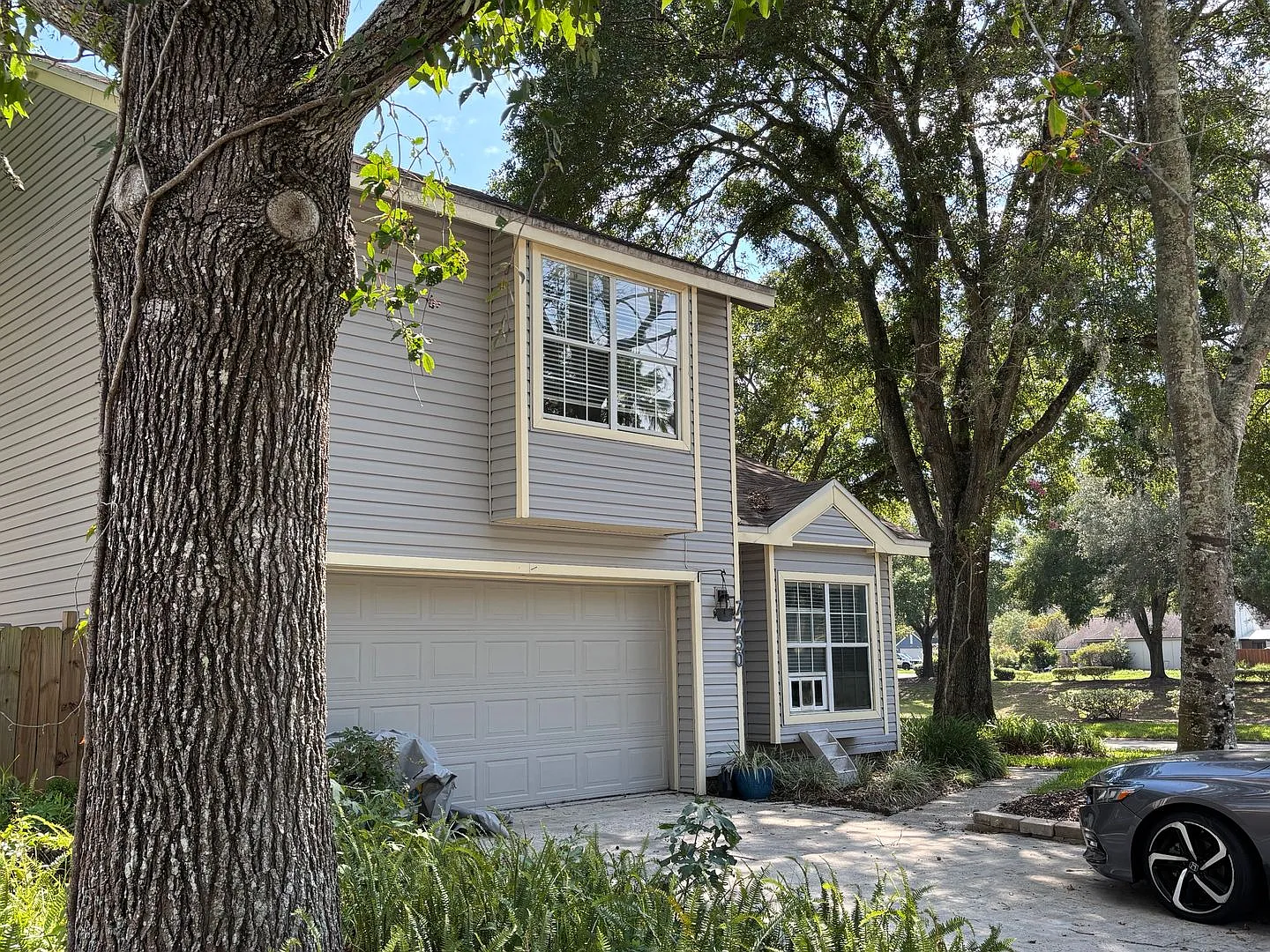 This fantastic two-story property — Photo 1