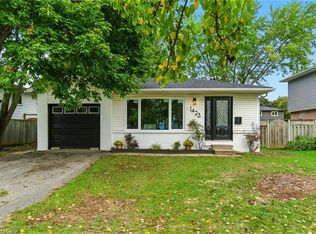 1423 Thornton Rd, Burlington, ON L7M1N6