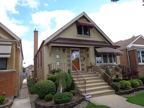 3rd image of 5653 S McVicker Ave