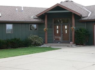 110 Calumet Dr, Yankton, SD 57078