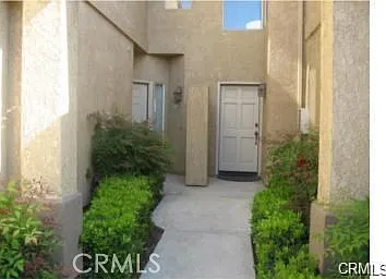 2 bed, 2.5 bath, 1371 sqft, $2,800 — Photo 2