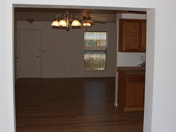 3rd image of 10442 W Caron Dr