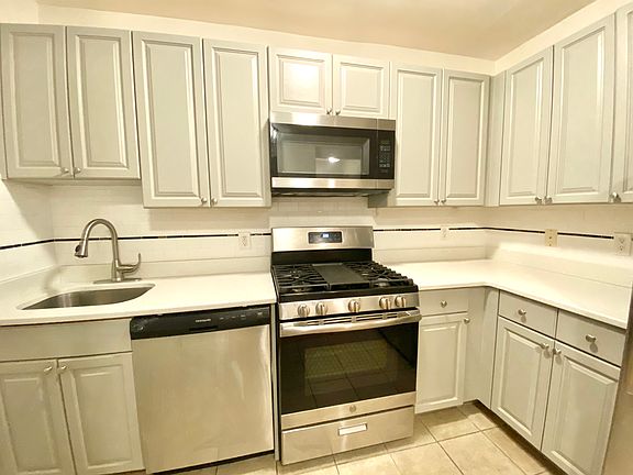 225 1A 2 bed 1 bath
