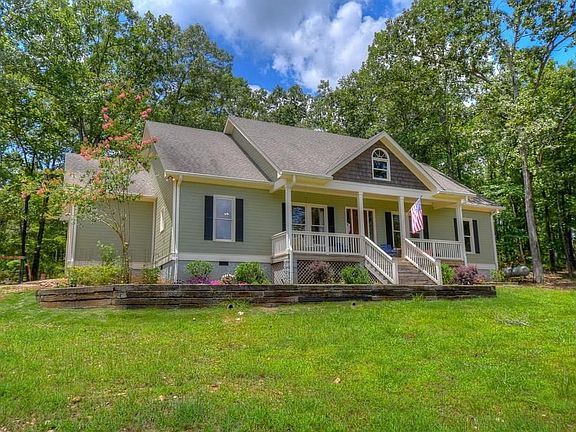 2nd image of 1600 Lee Road 27