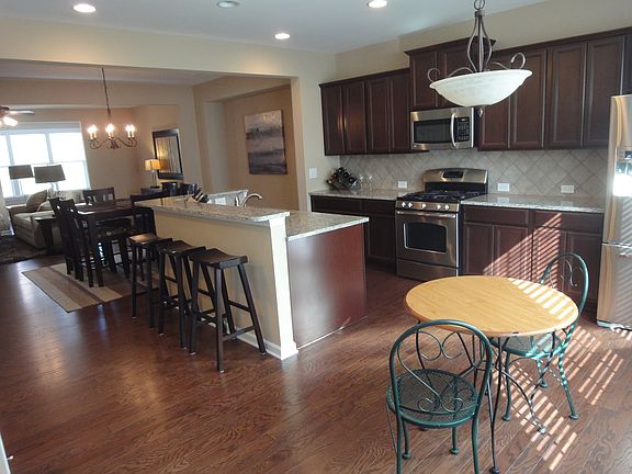 3rd image of 4220 Laurel Creek Ct SE
