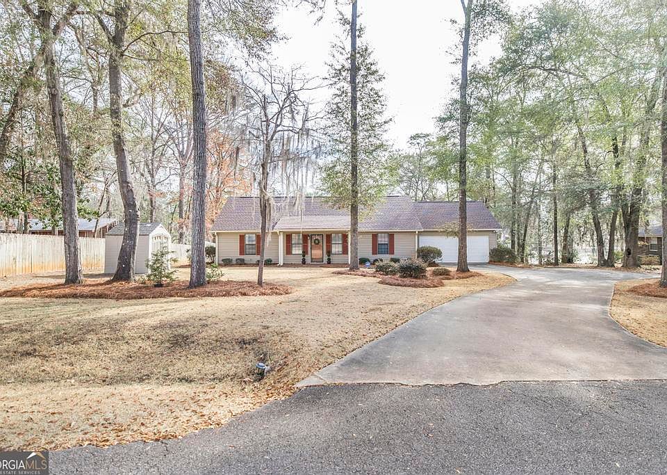 1st image of 925 W Tanglewood Dr