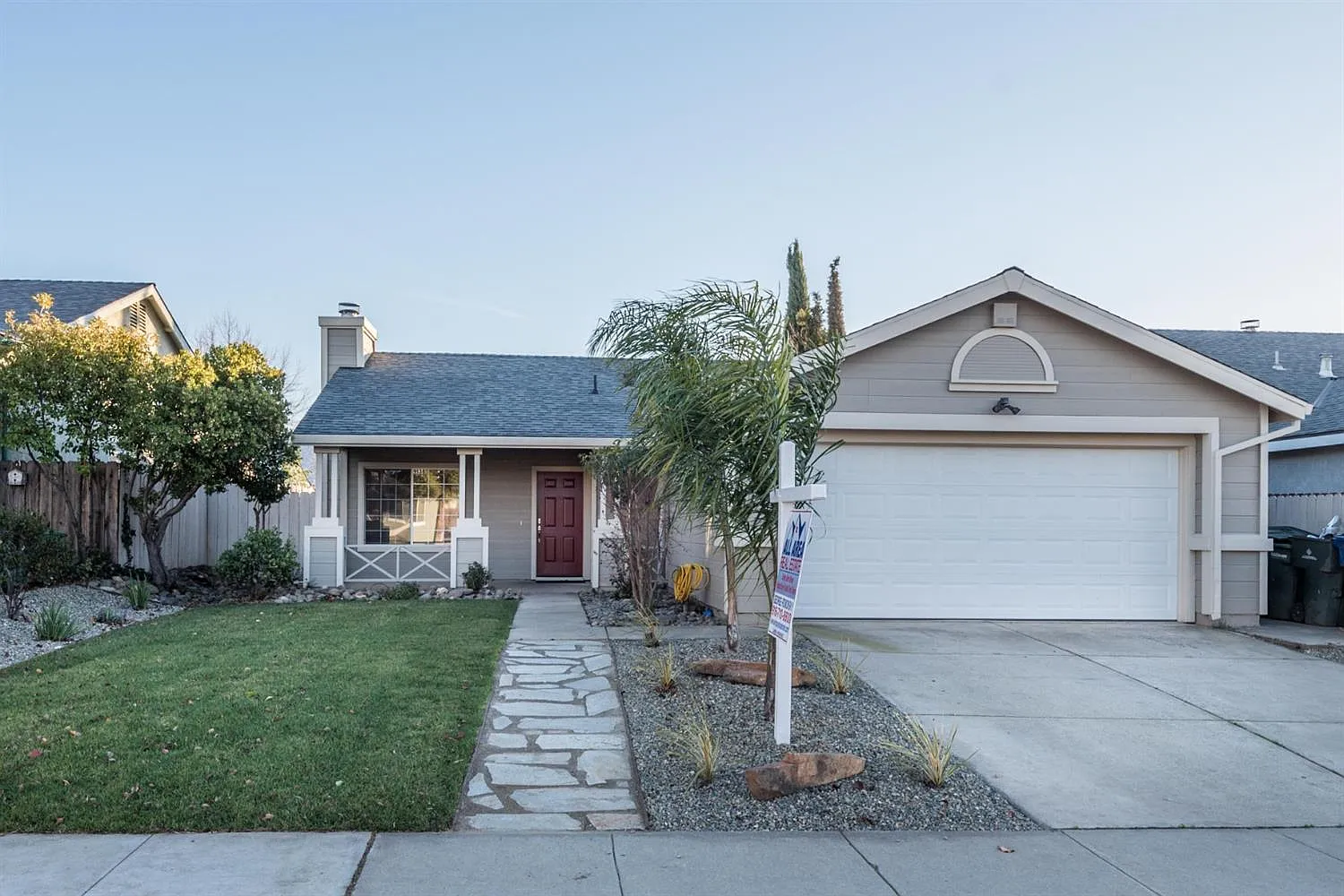 9138 Lucchesi Dr photo 1
