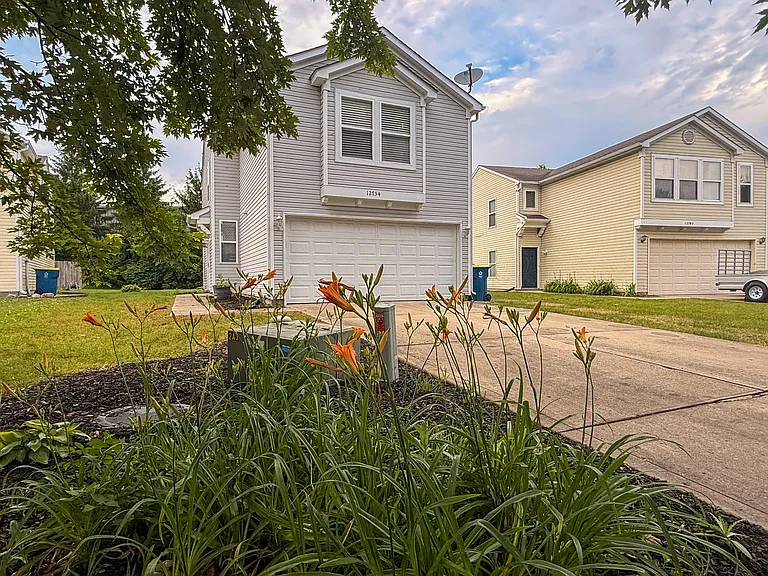 12754 Crescent Dr — Photo 8