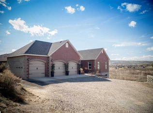 106429 E Badger Rd, Kennewick, WA 99338