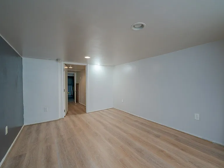 3218 E Lombard St — Photo 18