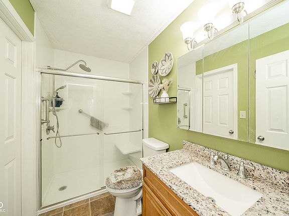 4th image of 3004 W Aruba Way