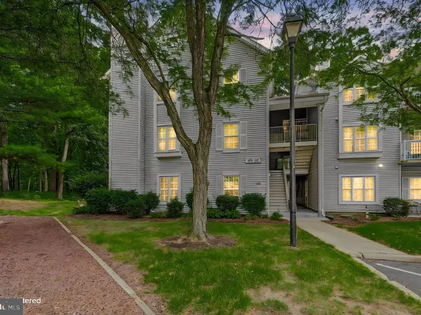 101 Stone Hurst Ct #101, New Castle, DE 19720