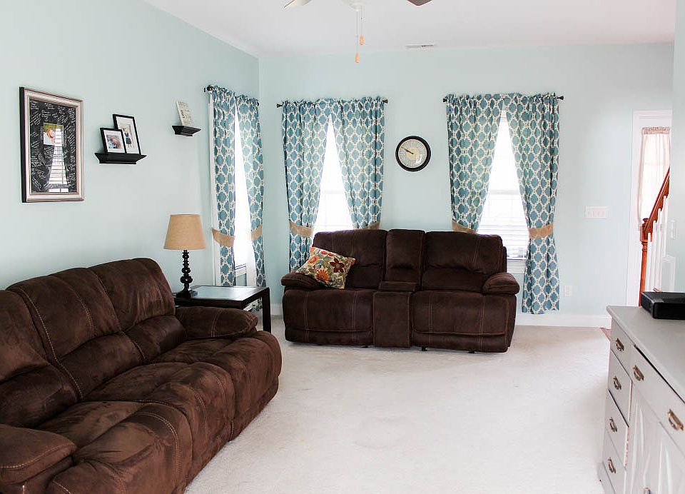 1st image of 260 Sky Ct