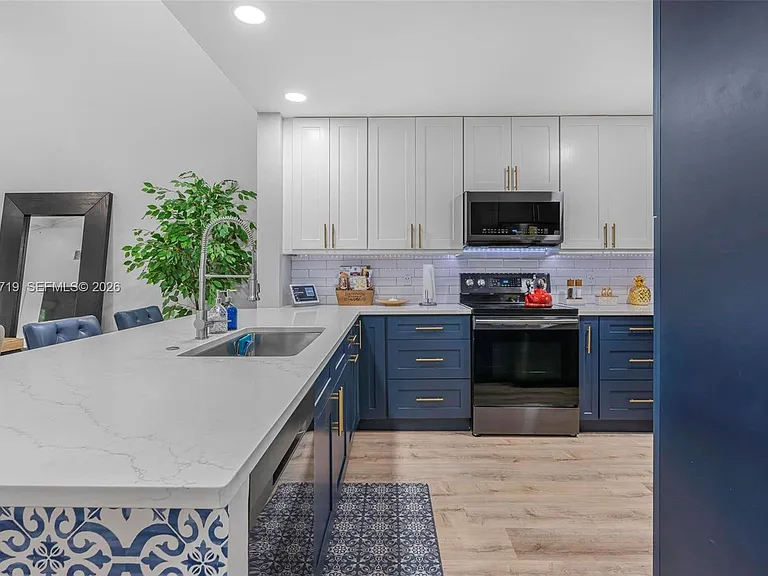 8770 Azalea Ct #203 — Photo 3