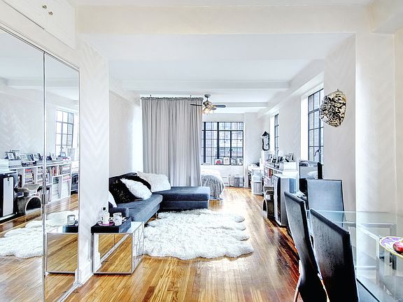 4th image of 320 E 42nd St APT 1101