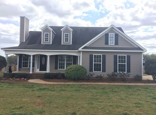 114 Stonefield Dr, Forsyth, GA 31029