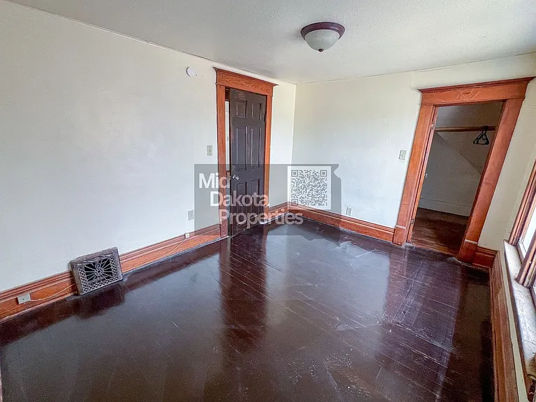 401 W 11th Ave — Photo 7