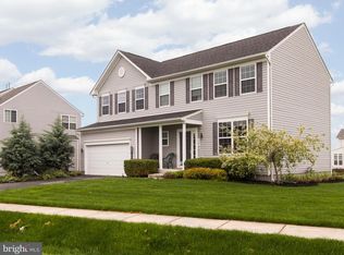 179 Field View Dr, Greencastle, PA 17225