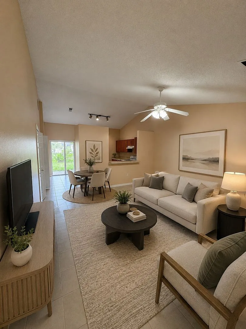 Spacious 3-Bedroom Kissimmee Home with Screened Outdoor Living 64 Cordona Dr #B — Photo 4