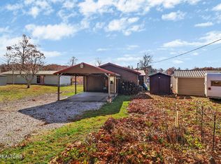 75 Linger Lake Ln, Crossville, TN 38571