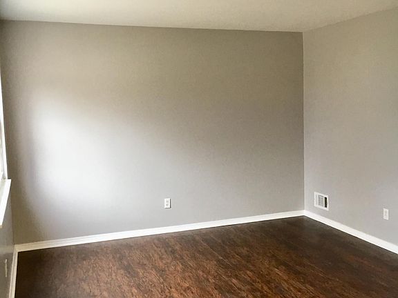 4th image of 27361 Townley Ave